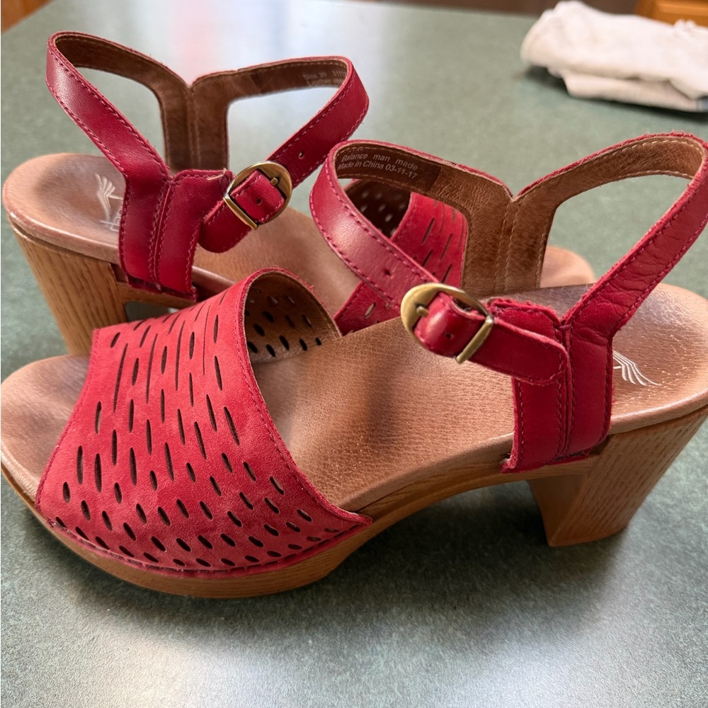 Women’s Dansko Red Denita Leather Sandal size 39